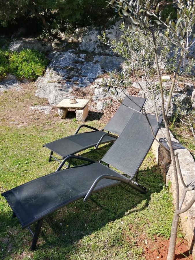 Garden Apartment Pjescana Uvala Exterior photo